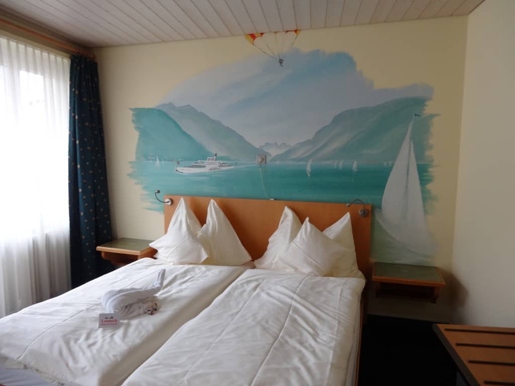 Leoneck Hotel Zurich Room