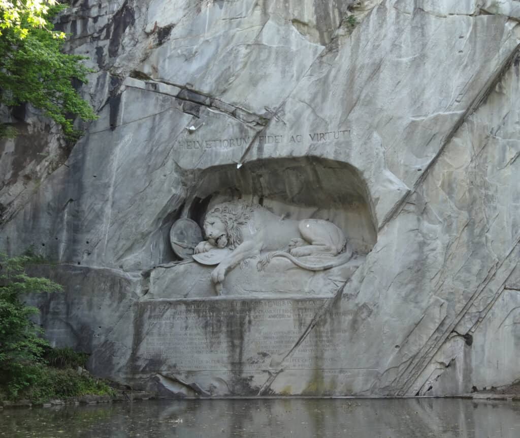Switzerland itinerary day 2 lucerne lion monument