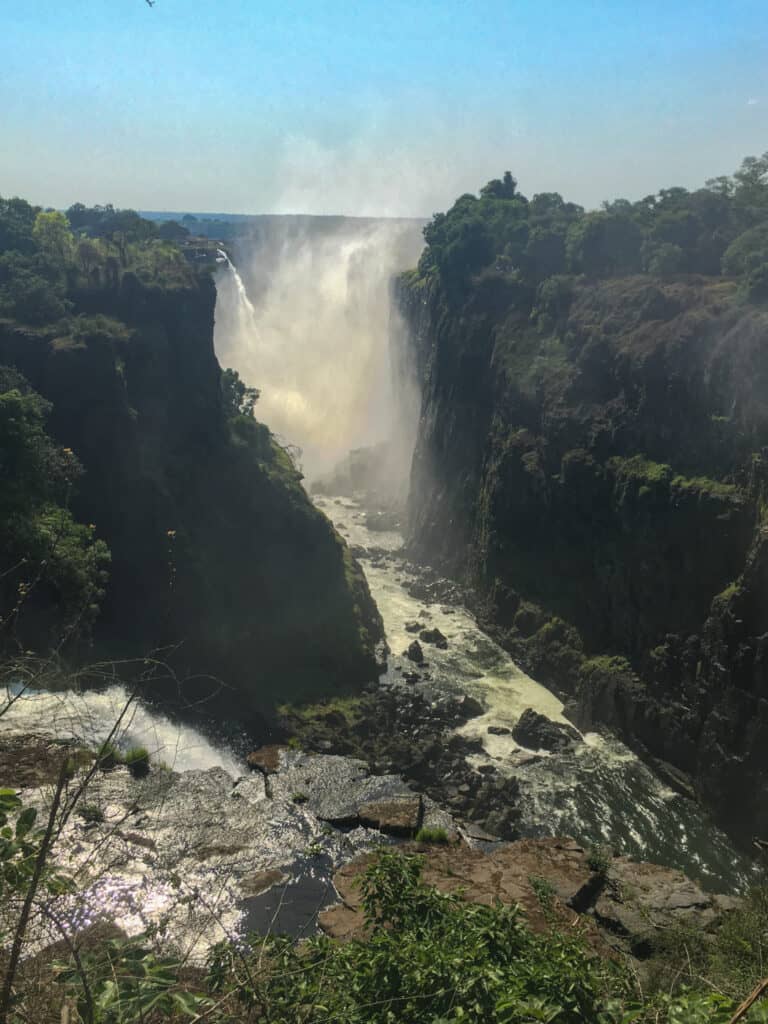 Victoria Falls Pictures - Victoria Falls from the side