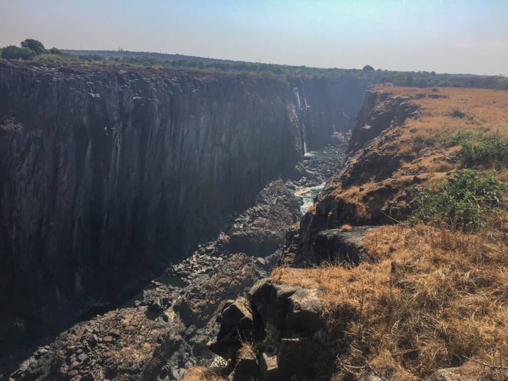 Victoria Falls pictures - the gorges toward the dry side of Victoria Falls